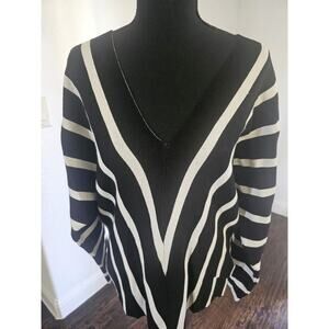 Moth Anthropologie Hadley Striped V-Neck Black White Pullover Sweater Small